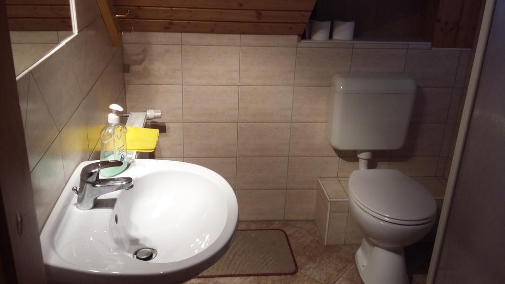 Kerámiapark Guesthaus Hotel Budapest Bagian luar foto
