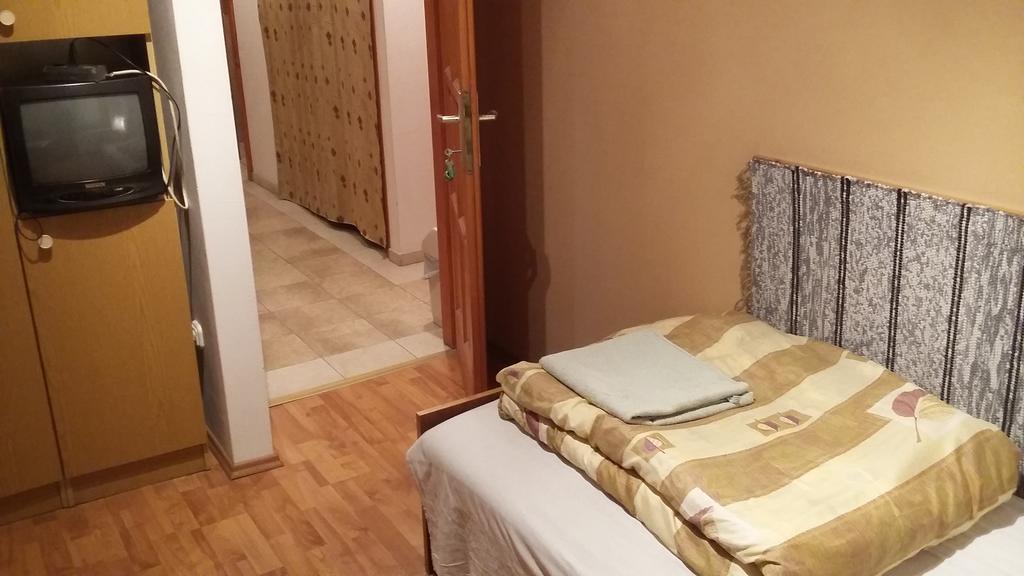 Kerámiapark Guesthaus Hotel Budapest Bagian luar foto