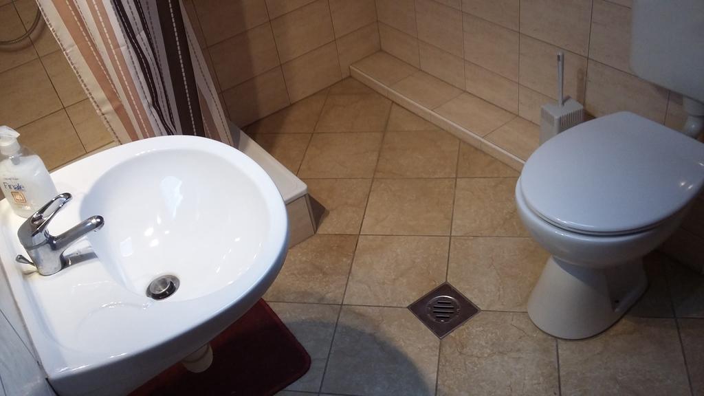 Kerámiapark Guesthaus Hotel Budapest Bagian luar foto